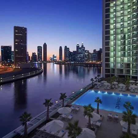 Luxury Hotel Apartment With A Canal View ดูไบ ภายนอก รูปภาพ