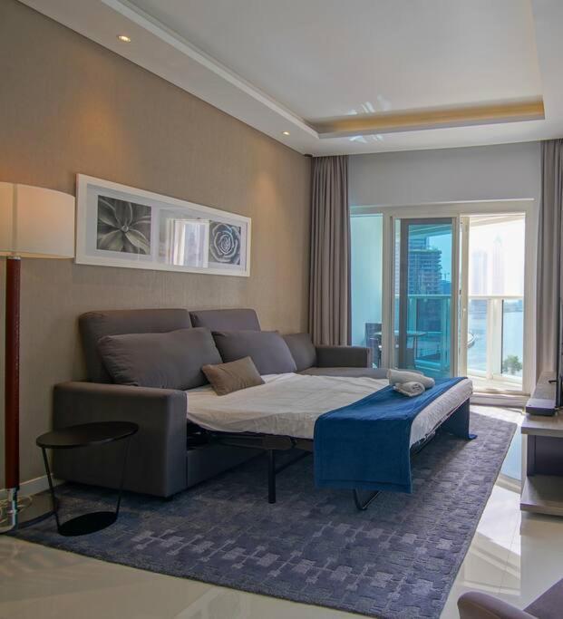 Luxury Hotel Apartment With A Canal View ดูไบ ภายนอก รูปภาพ