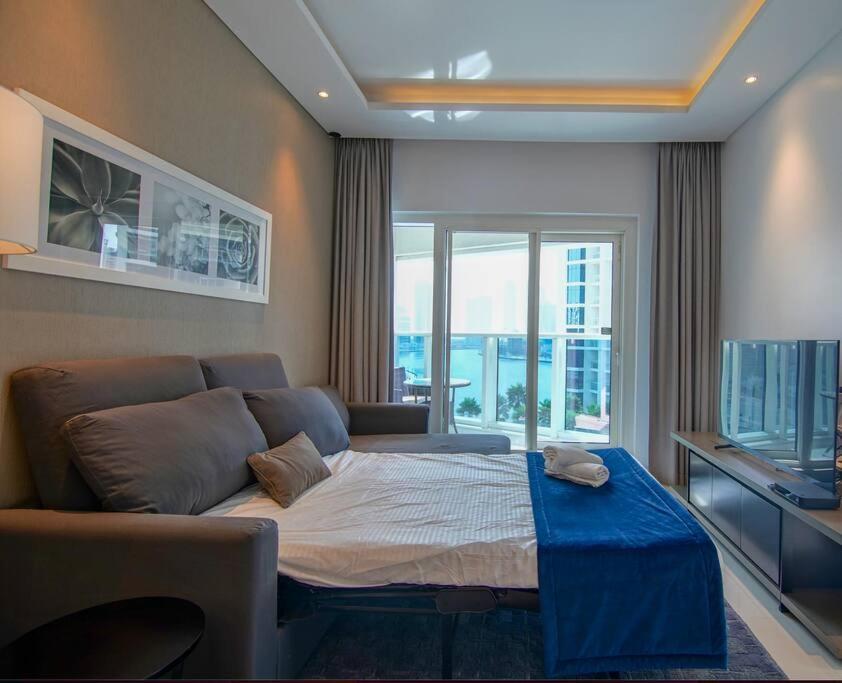 Luxury Hotel Apartment With A Canal View ดูไบ ภายนอก รูปภาพ